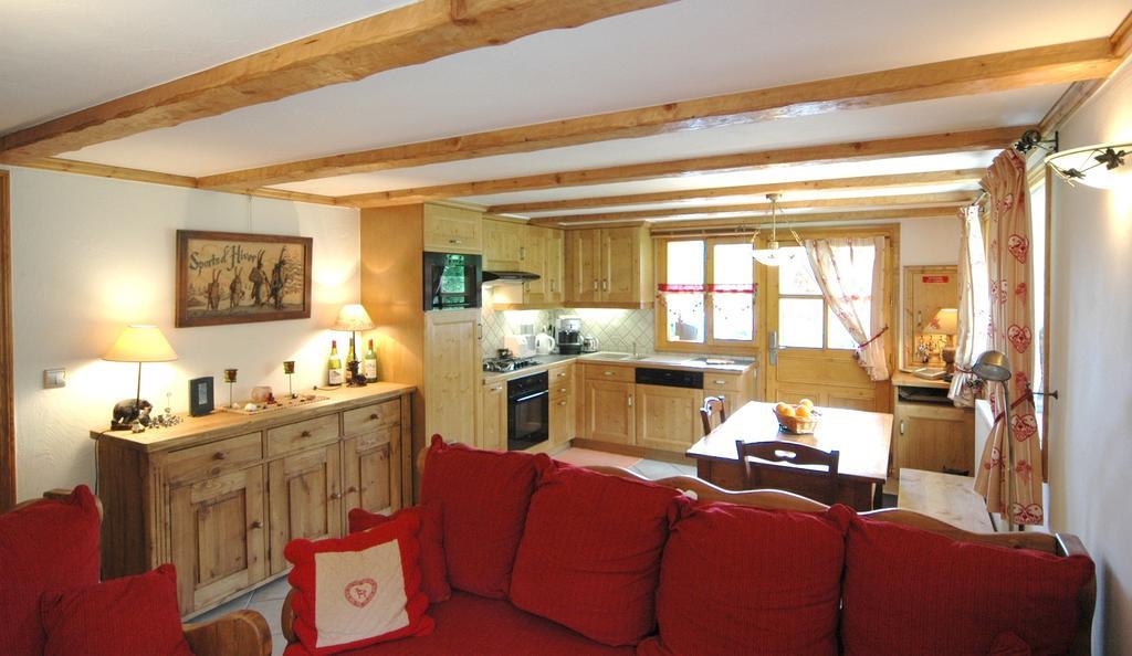 Appart 4 Pers 3 Etoiles Proximite Lac Et Remontees Courchevel Le Praz - Arrayanes Ruang foto
